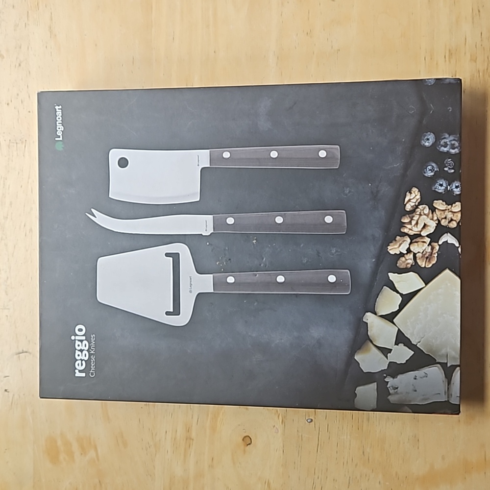 REGGIO CHEESE KNIVES